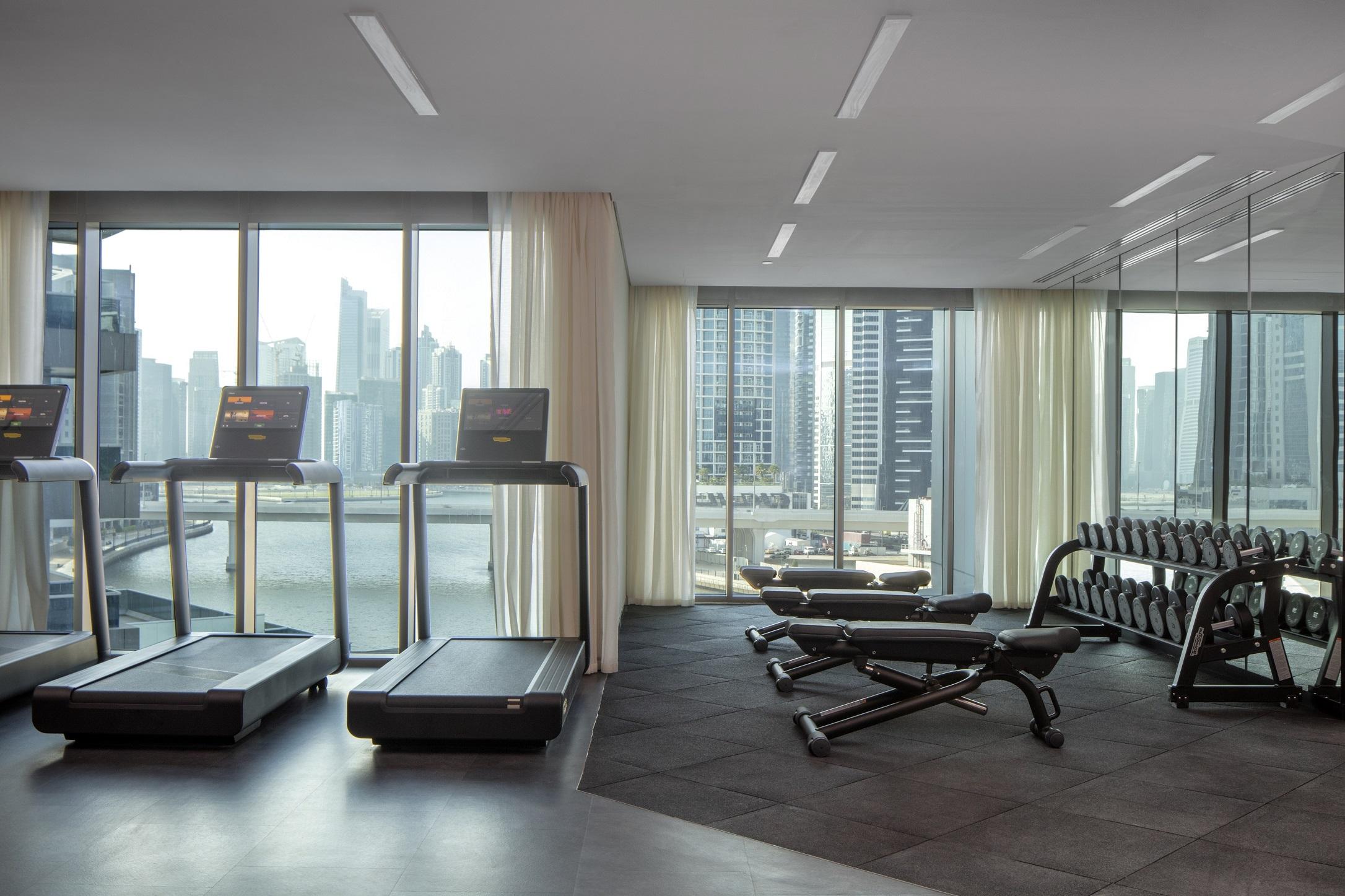Hyde Hotel 두바이 외부 사진 The gym at the hotel