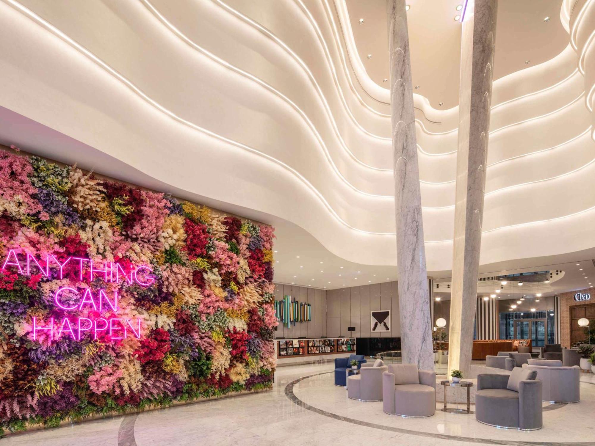 Hyde Hotel 두바이 외부 사진 The lobby of the hotel