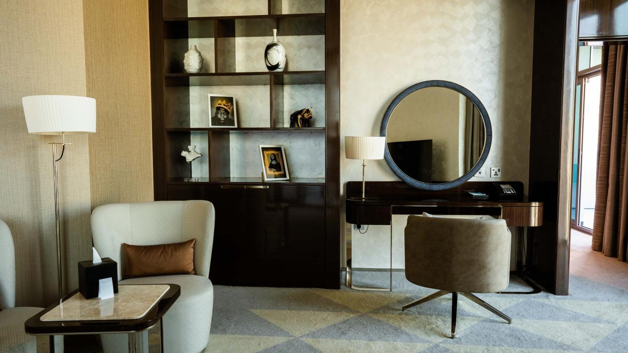 Hyde Hotel 두바이 객실 사진 A room at the Ritz-Carlton, DIFC